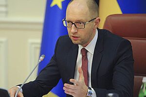 Яценюк предлагает на два года освободить от проверок малый и средний бизнес