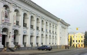 За возвращение Гостиного двора в коммунальную собственность проголосовали 83 депутата Киевсовета