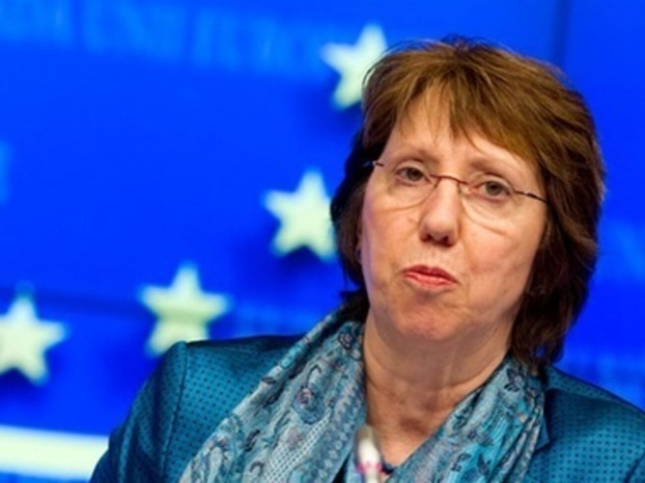 Эштон обеспокоена пытками и насилием