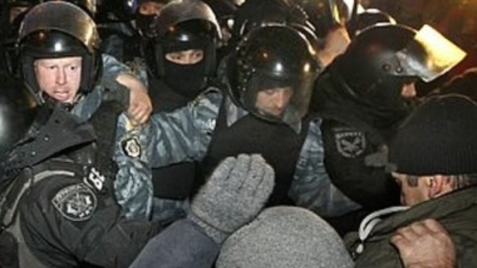 Разгон Евромайдана 30 ноября 2013 года