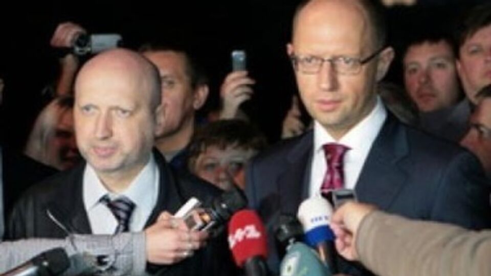 Турчинов и Яценюк встретятся с Тимошенко в 12.00