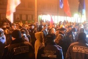 Массовый протест у Черкасской ОГА