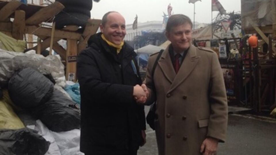 Майдан встретил гостей из НАТО