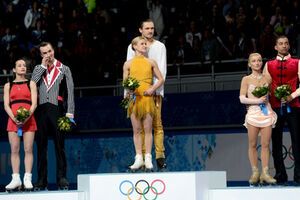 Российские фигуристы на пьедестале в Сочи