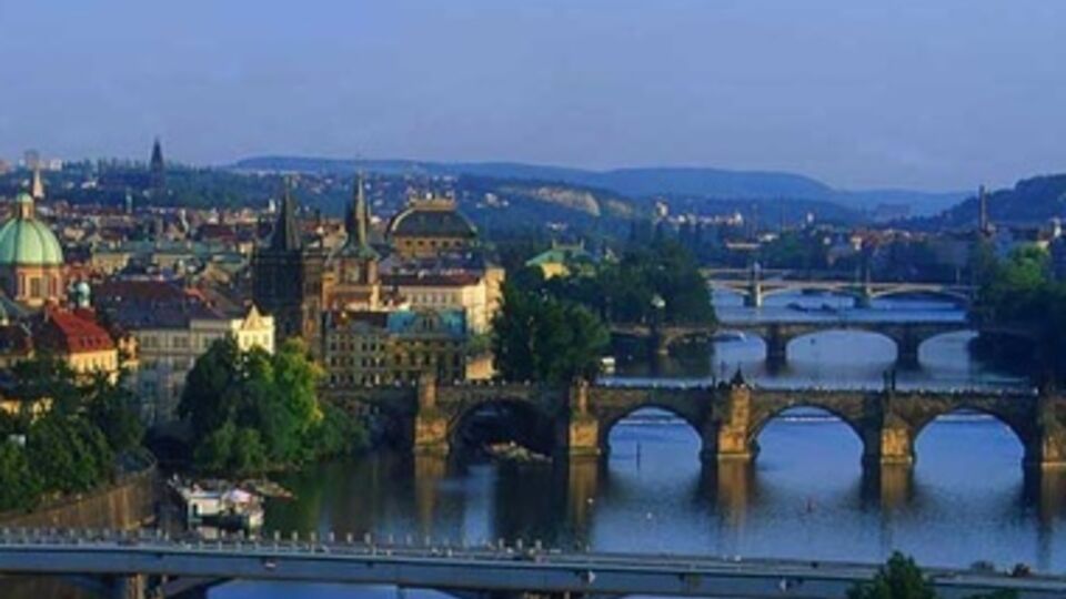 Европейцы обещаюи помогать пострадавшим украинцам