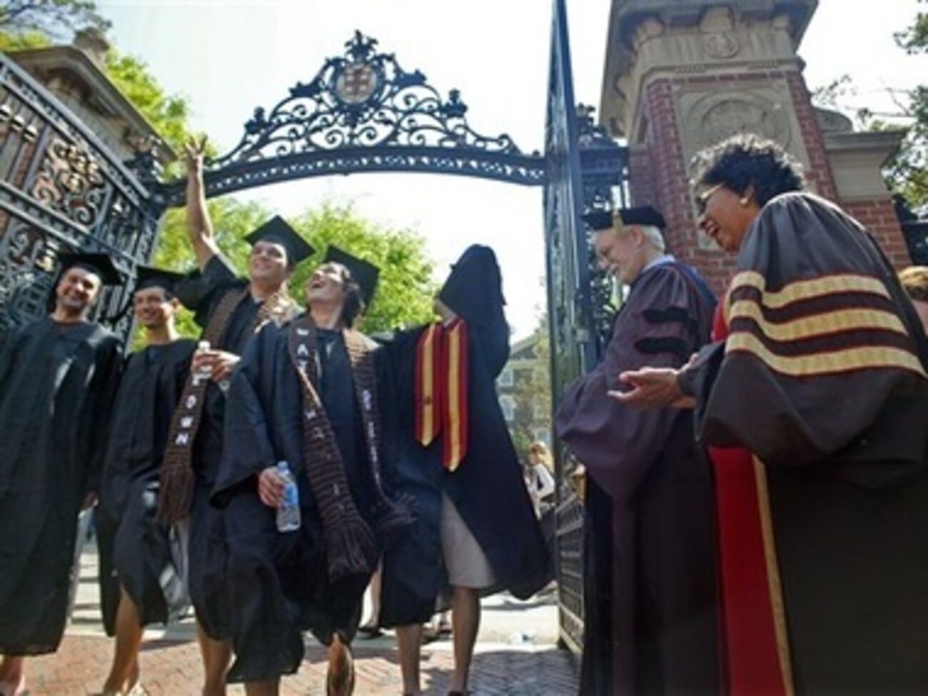 Исследование: За пять лет число студентов, выехавших за рубеж, выросло на 30%