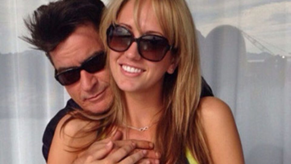 Сарли Шин и Бретт Росси