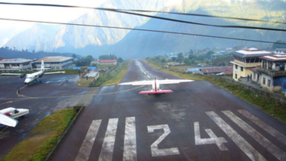 Аэропорт Лукла в Непале