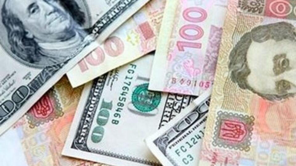 Гривна продолжила падать