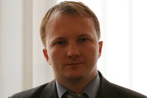 Политолог: Меркель обсудит с Кличко и Яценюком их политику после прихода к власти