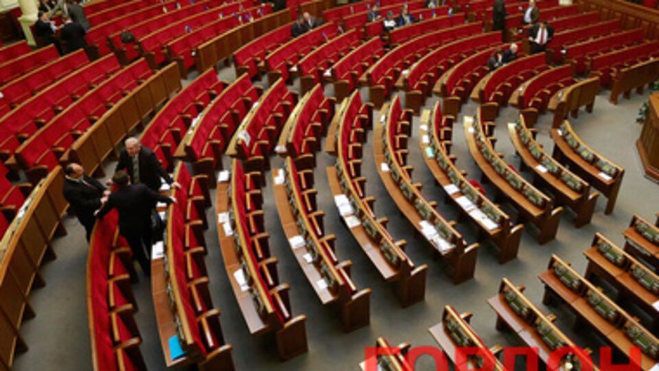 Оппозиция ушла на баррикады