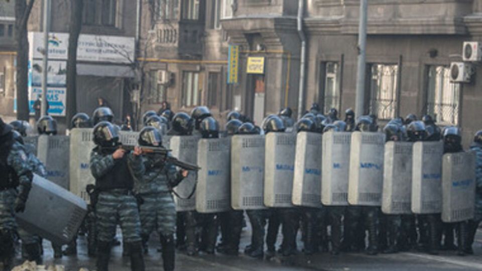 Столкновения в центре Киева