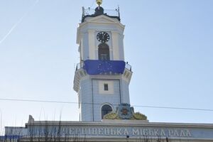 Жители Черновцов собираются поддержать протестующих киевлян