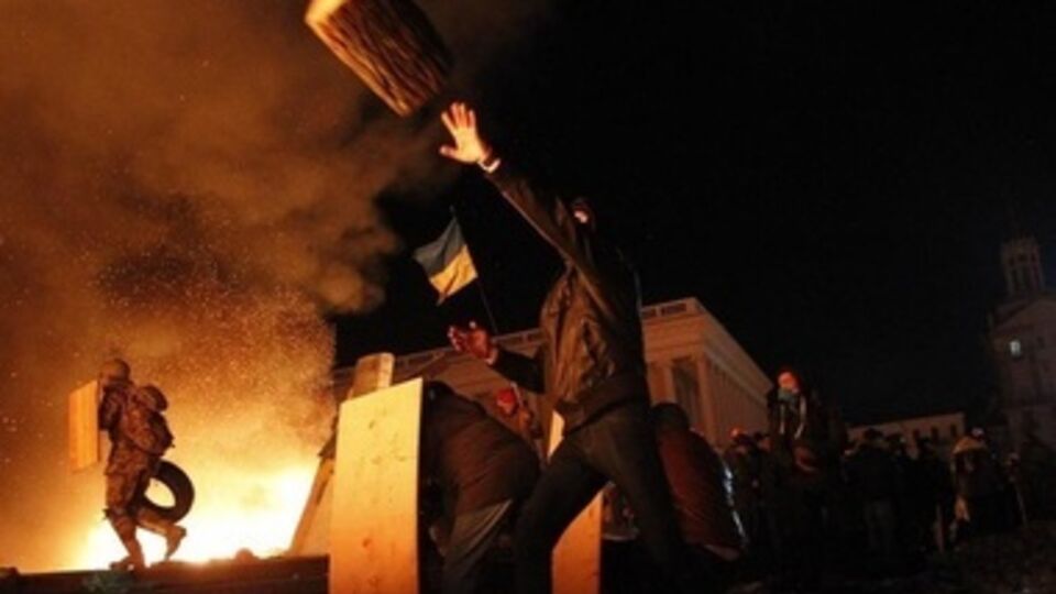 На помощь к обороняющимся едут активисты с запада страны