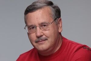 Гриценко: В Киев отправили Днепропетровскую воздушно-десантную бригаду