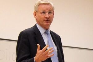 Карл Бильдт