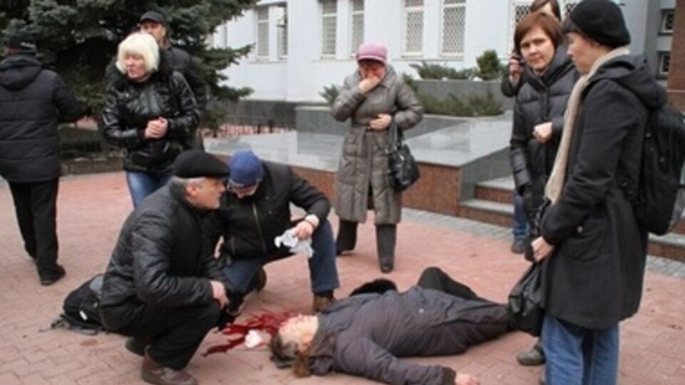 Женщина умерла в машине скорой помощи