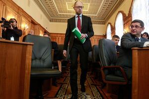 Яценюк встречается с Клюевым