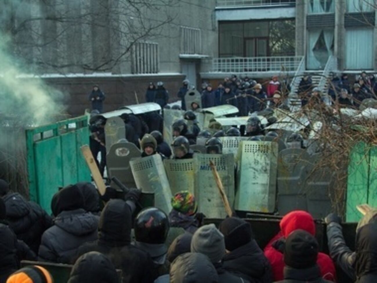 26 января, столкновение возле Днепропетровской ОГА