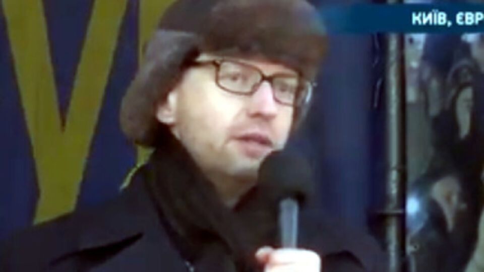 Яценюк на Народном вече