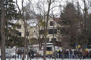 Автомайдан в гостях у Азарова