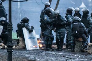 Беркут отступает от Майдана