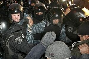 Активисты призывают силовиков прекратить огонь