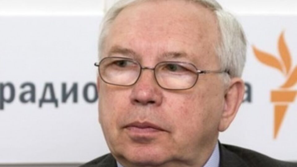 Владимир Лукин