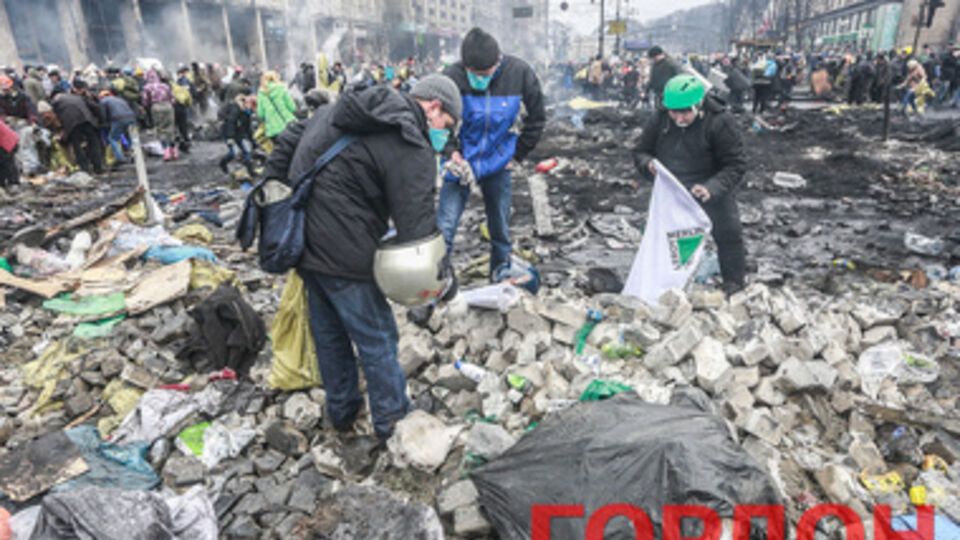 Автобусы прибыли предположительно со Львова