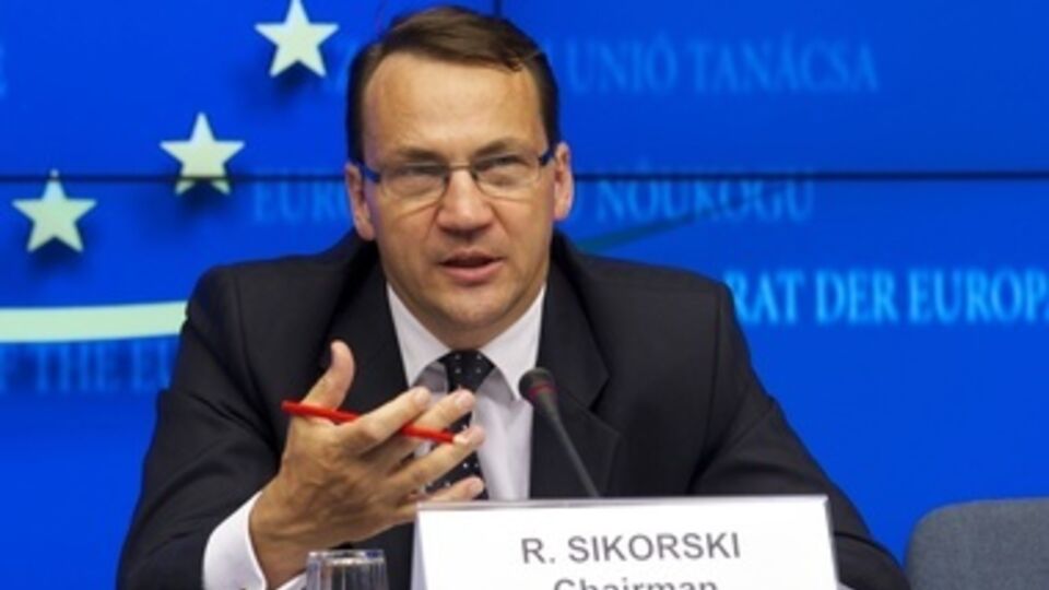 На борт самолета Сикорского возьмут раненных