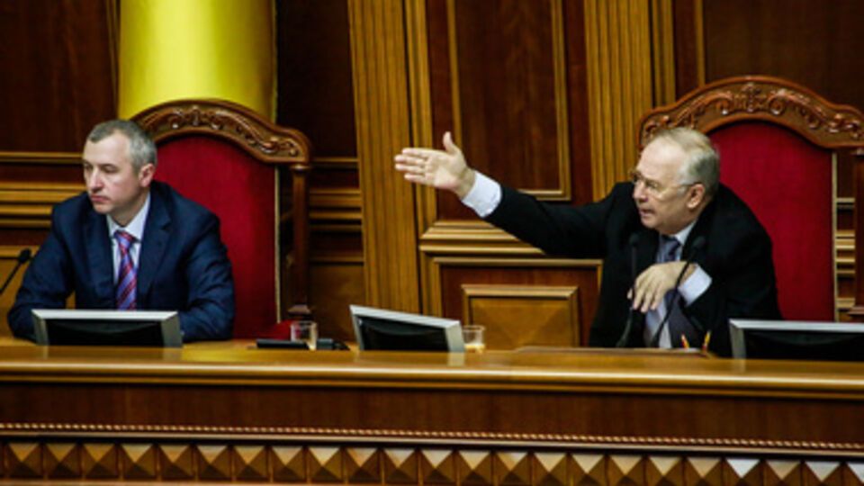 За два дня ПР покинули 32 депутата