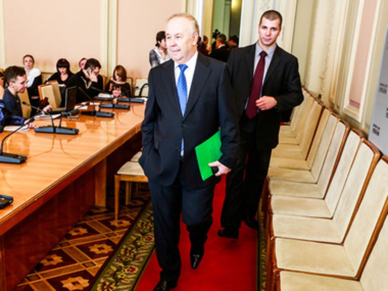 Рыбак ушел в отставку