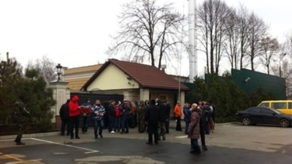 Самооборона вошла в "Межигорье"