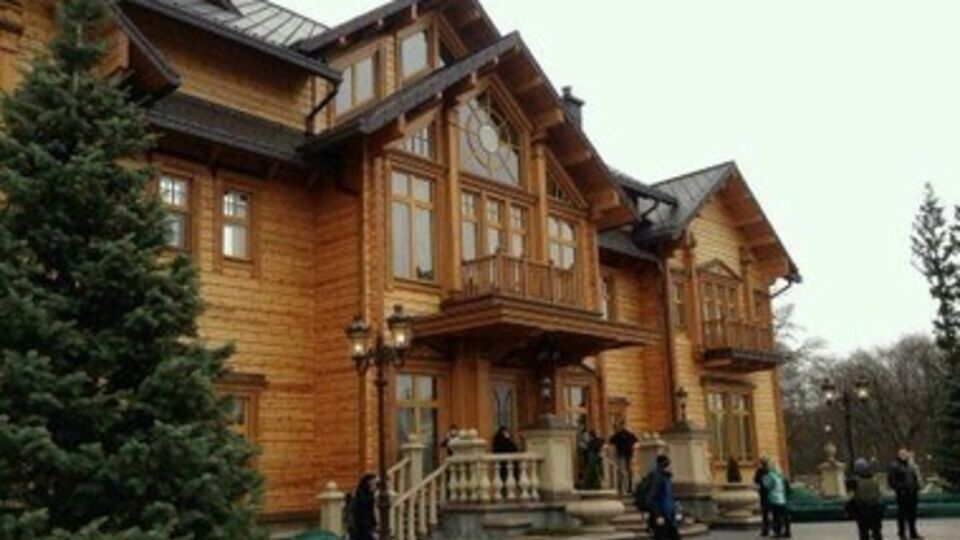 "Межигорье" открыли для посетителей