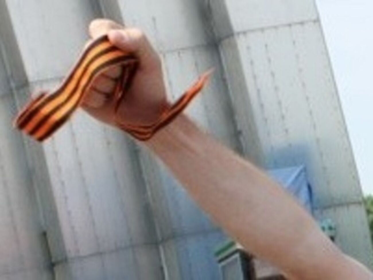 В Керчи избили евромайдановцев