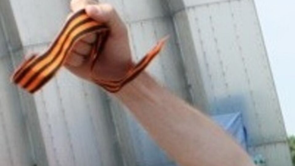 В Керчи избили евромайдановцев