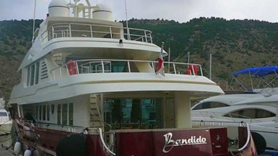 Яхта Bandido