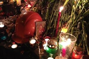 Мемориалы павшим воинам Евромайдана в Киеве. Фоторепортаж