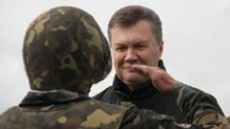 СМИ: Янукович планировал использовать армию против Майдана