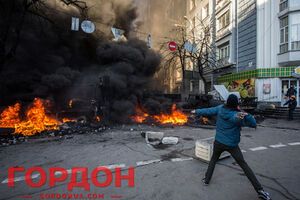 В столкновениях пострадали более 700 человек