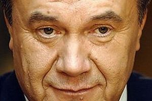 Янукович, по словам источника, планирует спрятаться в Индонезии