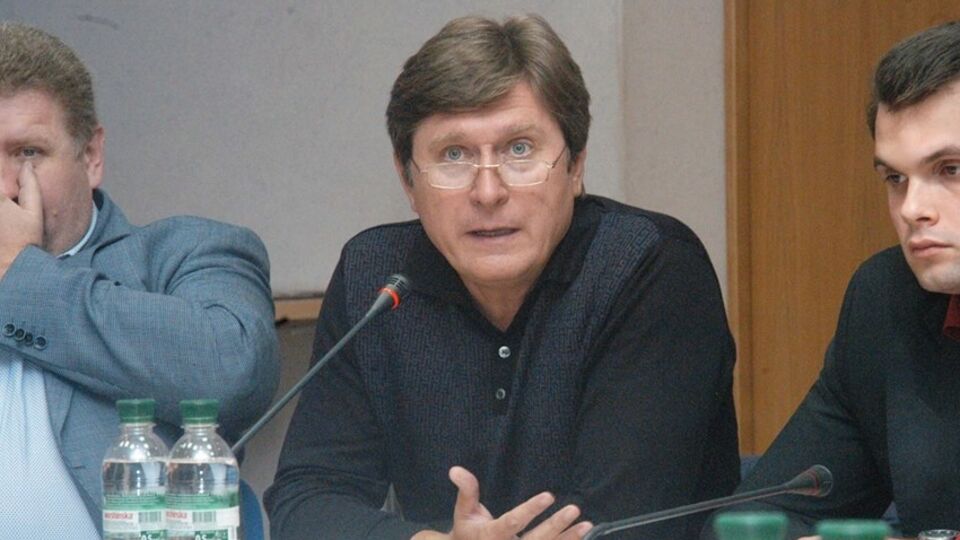 Фесенко: Криминал чистит дома богачей под видом бойцов Самообороны
