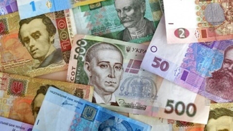 Доллар превысил отметку в 10 грн; евро --- в 14 грн.