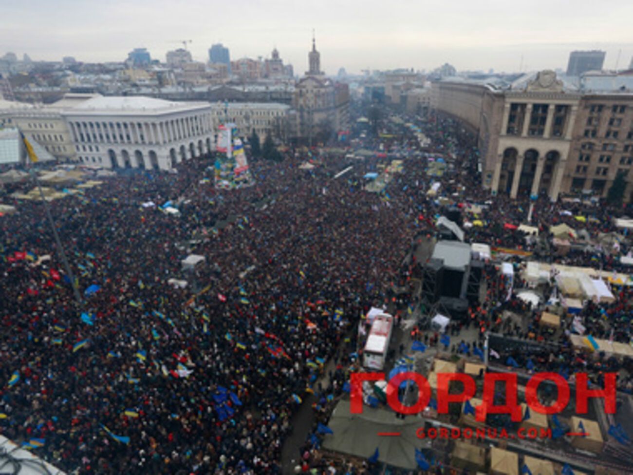 На Майдане представили новый кабмин