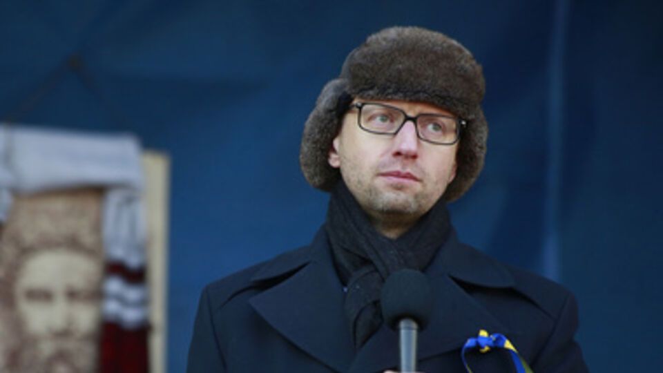 Новое правительство должен возглавить Яценюк