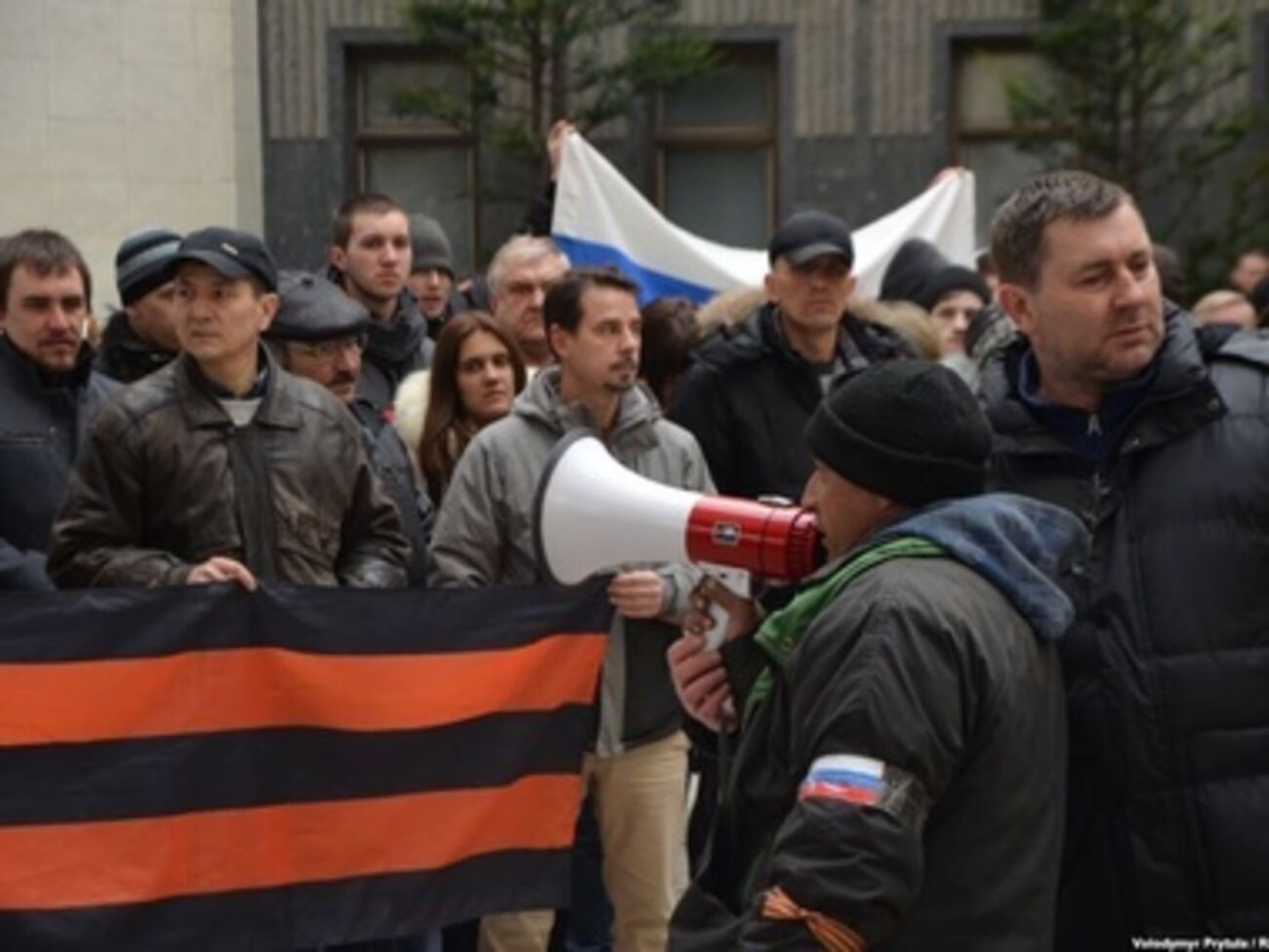 Митинг у крымского парламента