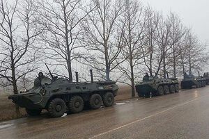 Российские бронетранспортеры в Крыму