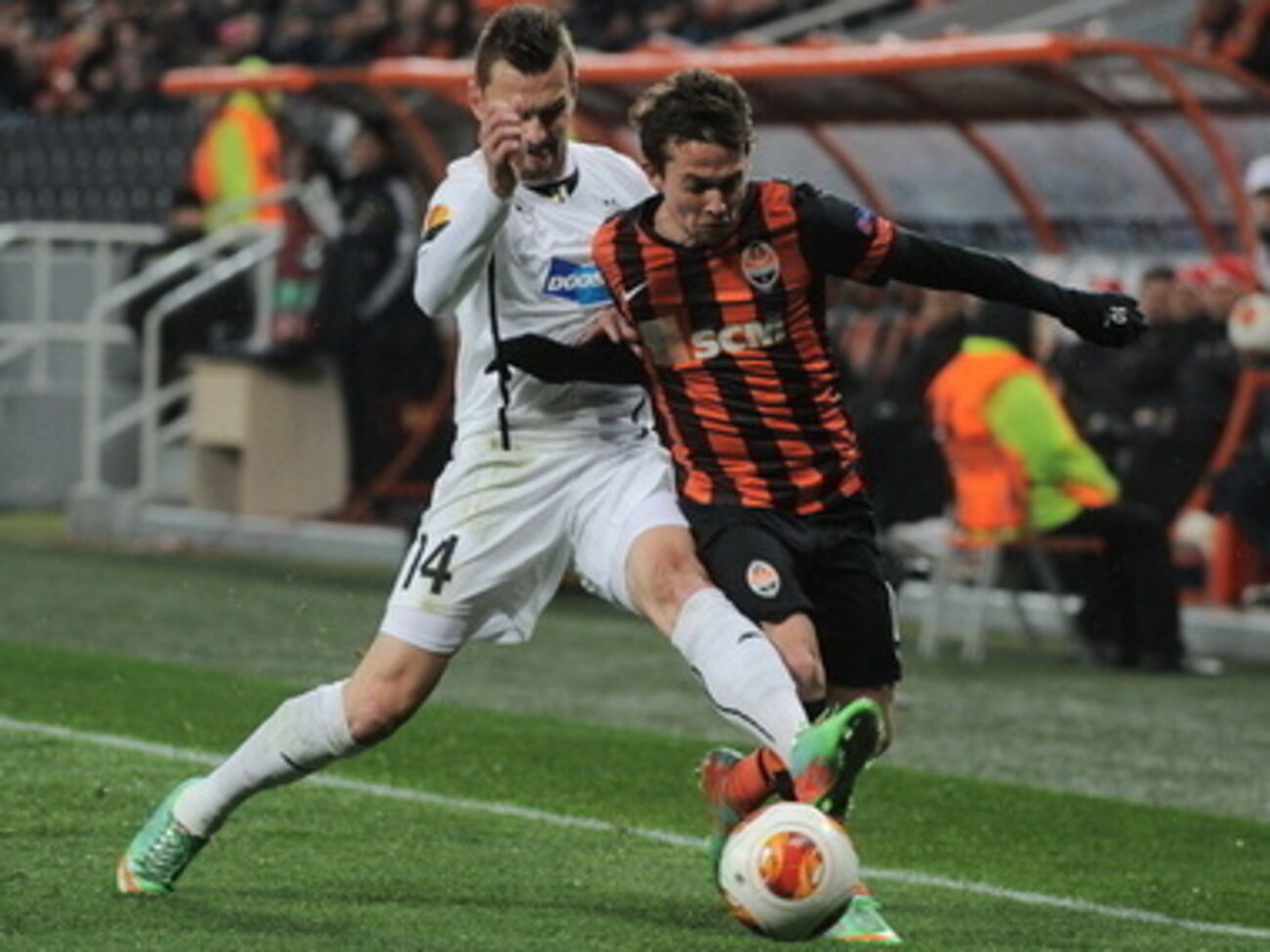 "Шахтер" не смог обыграть скромную "Викторию"