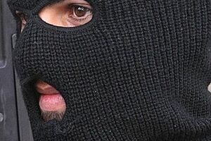 Неизвестные говорили на украинском