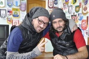 Артем Милевский (слева)